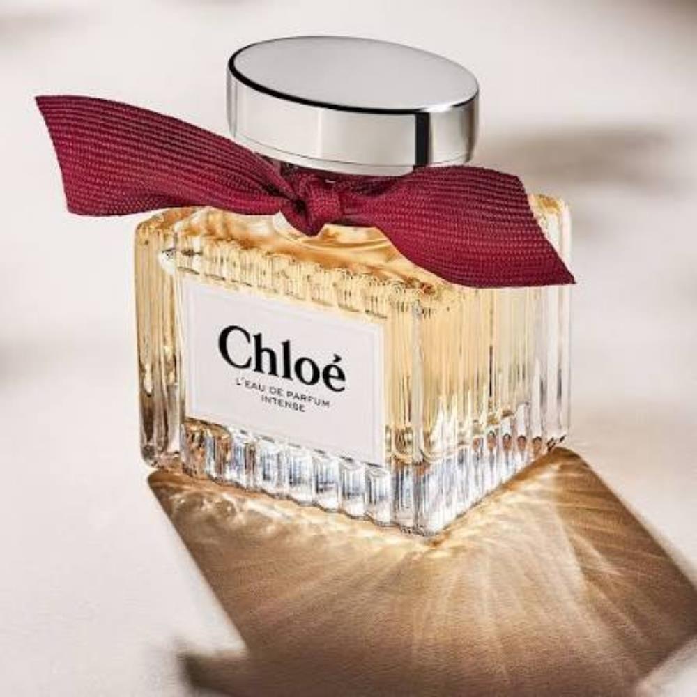 Chloe L&